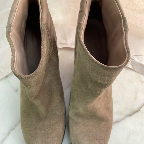 SURFACE TO AIR Platform Wedge Taupe Suede bootie 40 US 9.5 - Picture 4 of 7